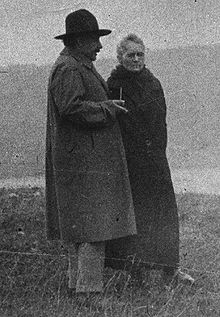 Marie Curie with Albert Einstein in 1925 in Geneva, Switzerland [Source: fr.wikipedia.org]