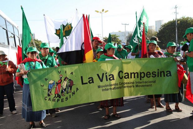 La Via Campesina - massive march; Flickr// Ian MacKenzie
